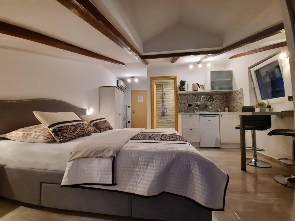Apartments Prpic 1,Senj Senj  Bagian luar foto